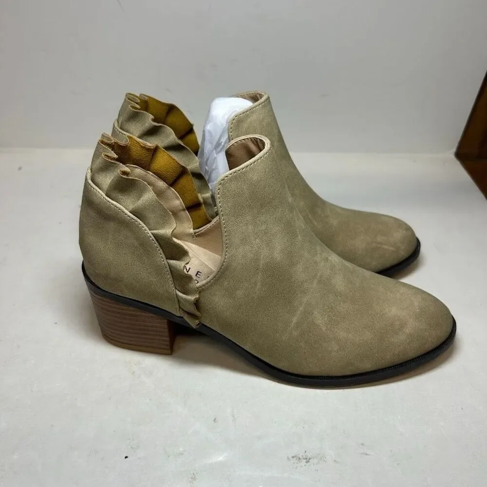 Journee Collection Womens 8.5 M Grey Stone Lennie Ruffle Ankle Booties NIB QV2